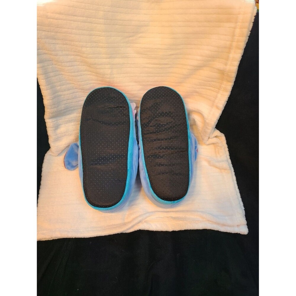 Disney Stitch Smiling Plush Super Cozy Plush Slippers NWT - Picture 4 of 4